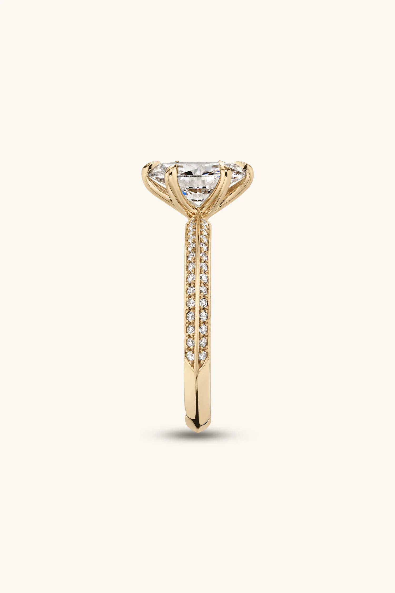 Amália Oval Solitaire Pavé Ring - Image 5